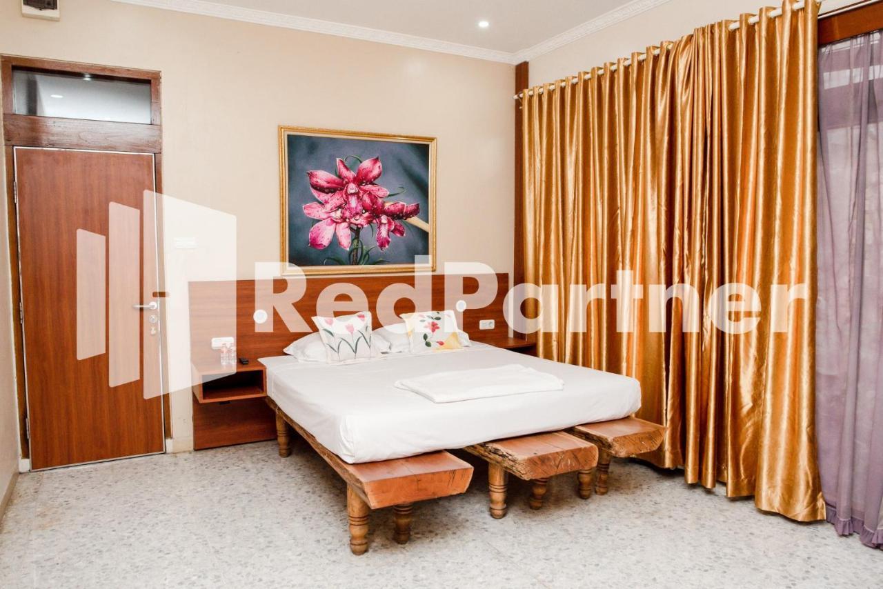 Hotel Mango House Semarang Redpartner Zewnętrze zdjęcie