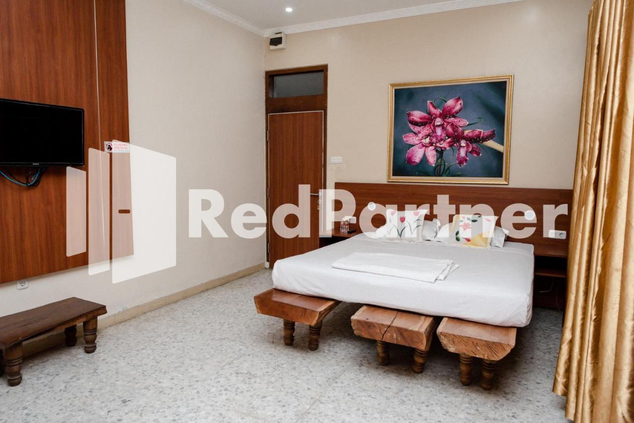 Hotel Mango House Semarang Redpartner Zewnętrze zdjęcie