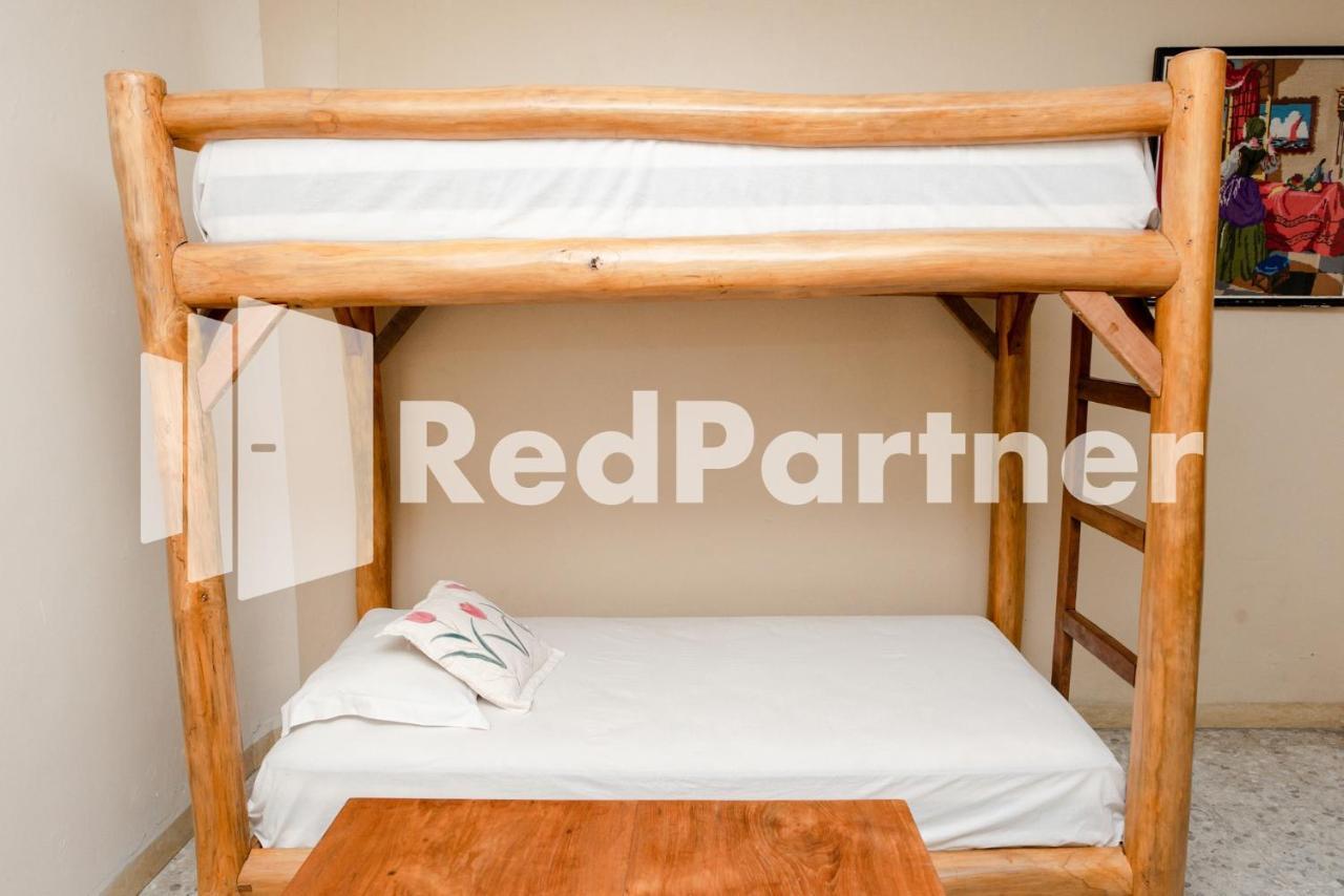 Hotel Mango House Semarang Redpartner Zewnętrze zdjęcie