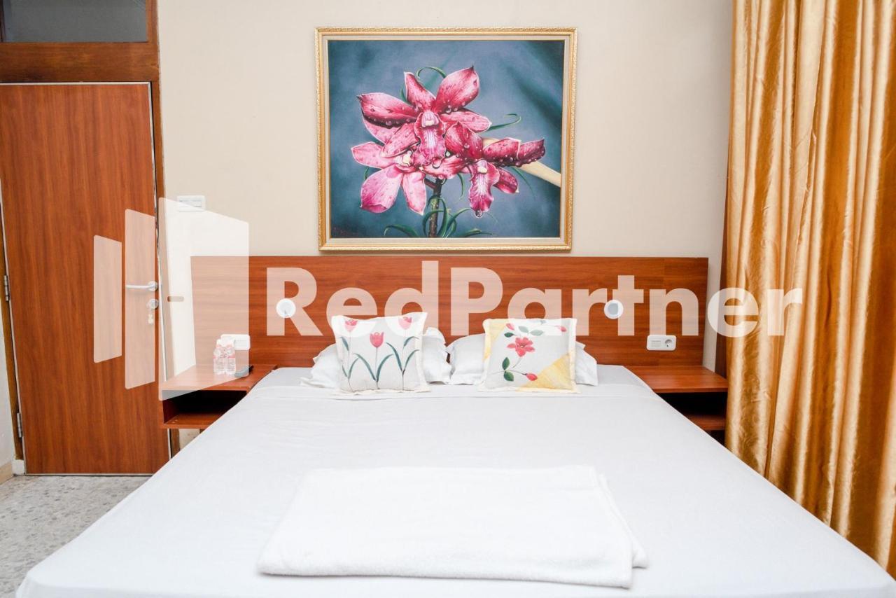 Hotel Mango House Semarang Redpartner Zewnętrze zdjęcie