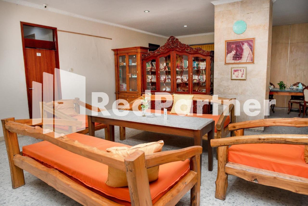 Hotel Mango House Semarang Redpartner Zewnętrze zdjęcie